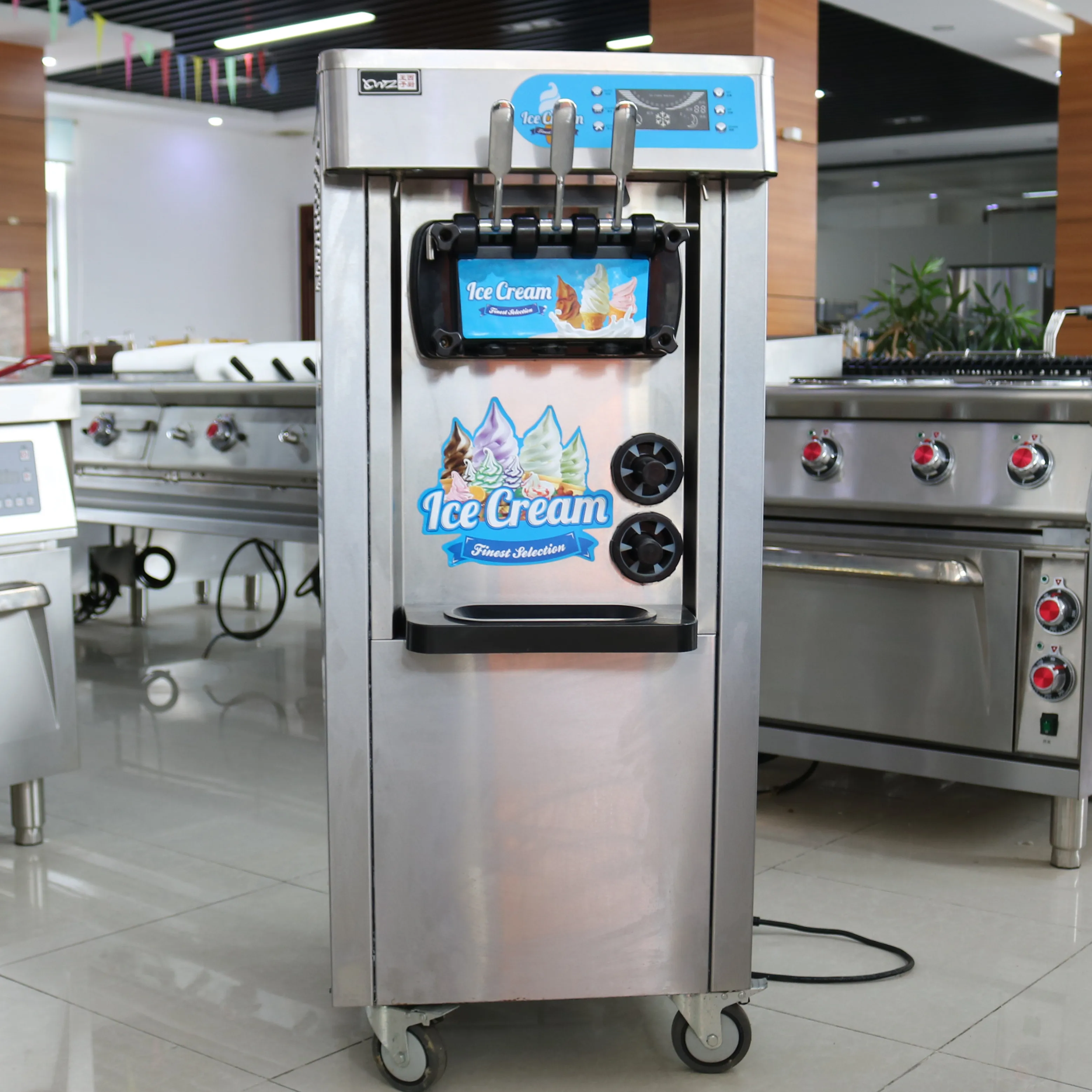 Soft Serve Ice Cream Machine 3 Flavor - Máquina de Helados Suaves de 3